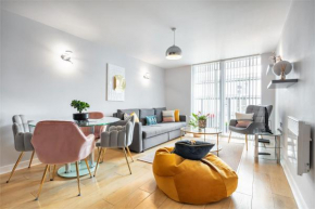 Stunning Apartment with Underground parking!